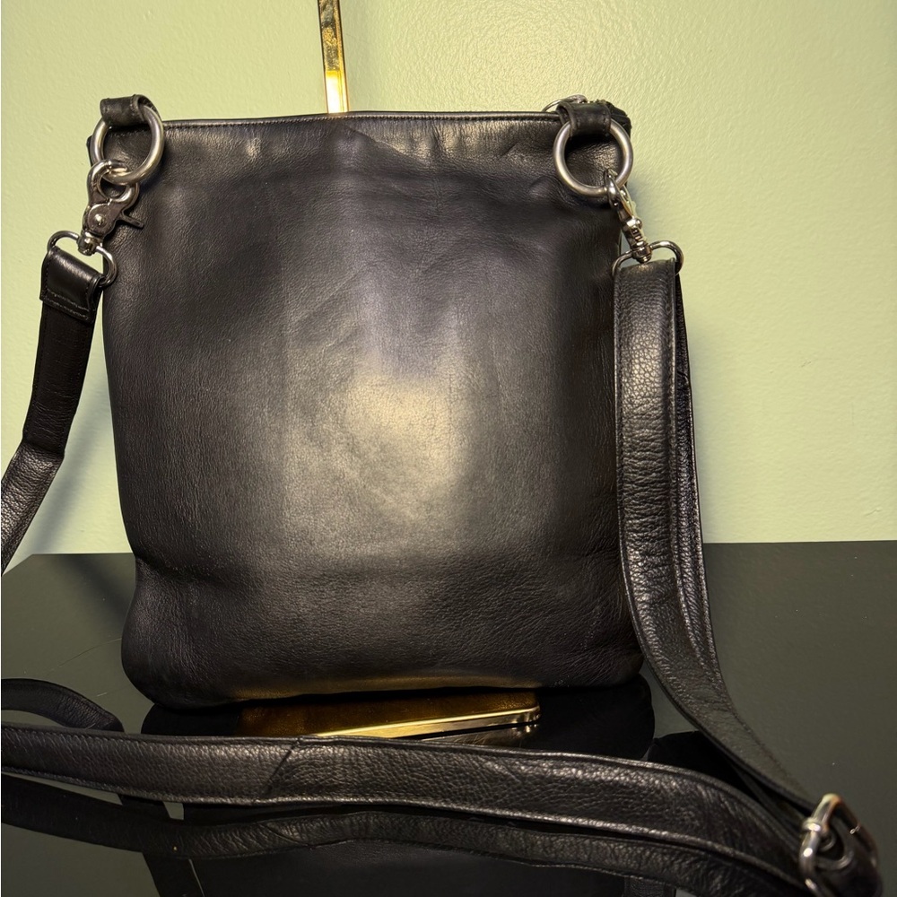 Vintage Coach 2000 9457 Chelsea Slim Crossbody Purse Black Leather